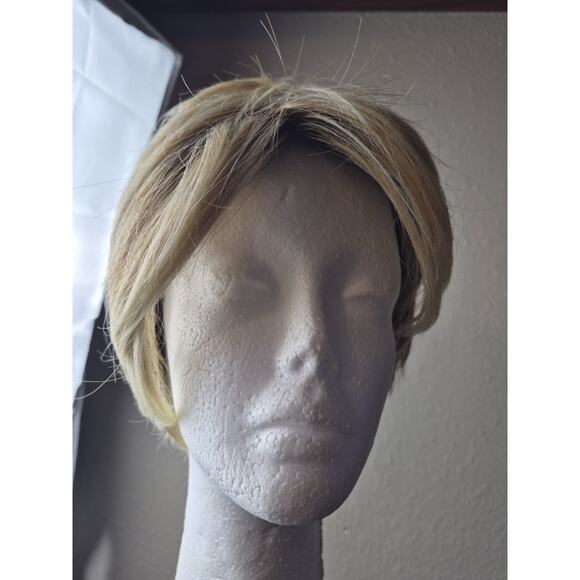 Paula Young Wig "Bryann" A0330 Color 14/88A #8 Swedish Blonde Whisperlite - Picture 4 of 10